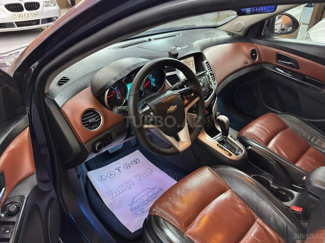 Chevrolet Cruze-14