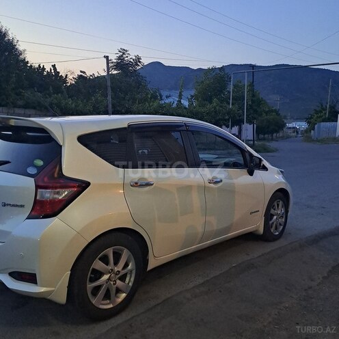Nissan Note-4
