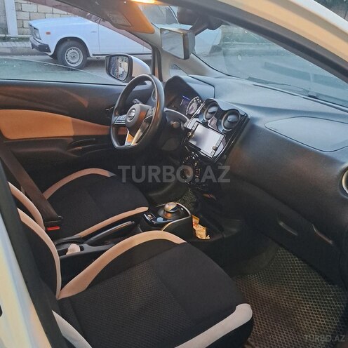 Nissan Note-5