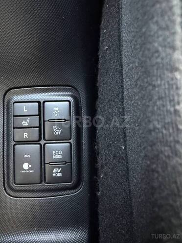Toyota Aqua 2018, 88,700 km - 1.5 l - Bakı