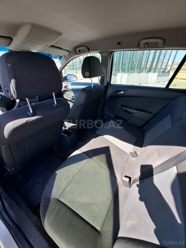 Opel Astra 2006, 260,000 km - 1.9 l - Bakı