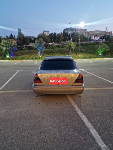 Mercedes C 220-2