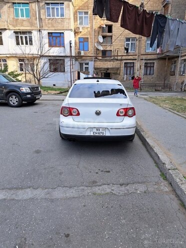 Volkswagen Passat 2008, 270,000 km - 2.0 l - Bakı