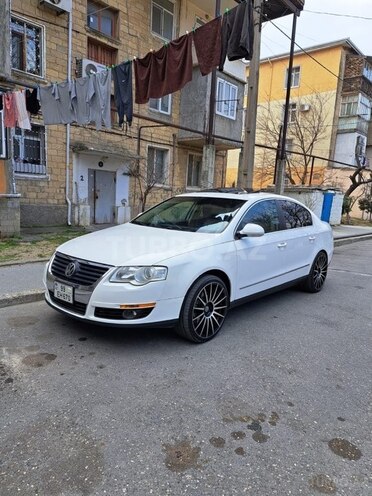Volkswagen Passat 2008, 270,000 km - 2.0 l - Bakı