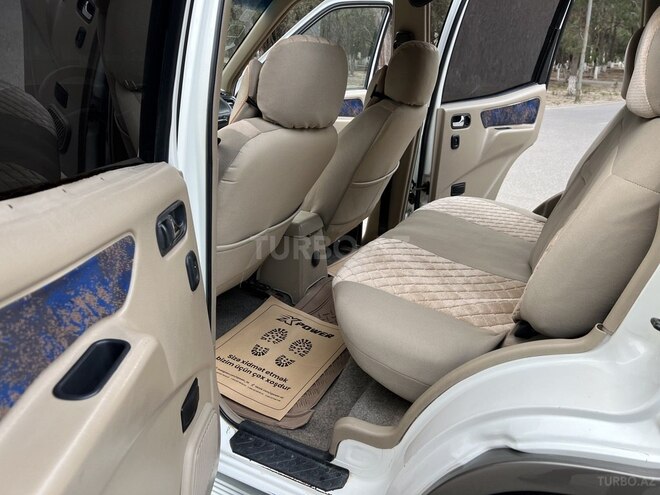 Nissan Terrano 2001, 258,000 km - 2.4 l - Sumqayıt