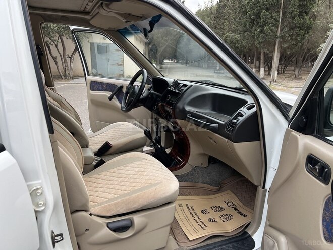 Nissan Terrano 2001, 258,000 km - 2.4 l - Sumqayıt