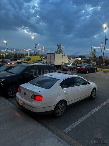 Volkswagen Passat 2008, 270,000 km - 2.0 l - Bakı