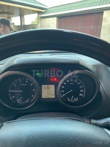 Toyota Land Cruiser Prado 2010, 235,000 km - 2.7 l - Tovuz