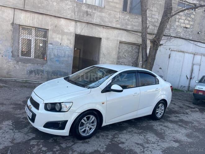 Chevrolet Aveo-8