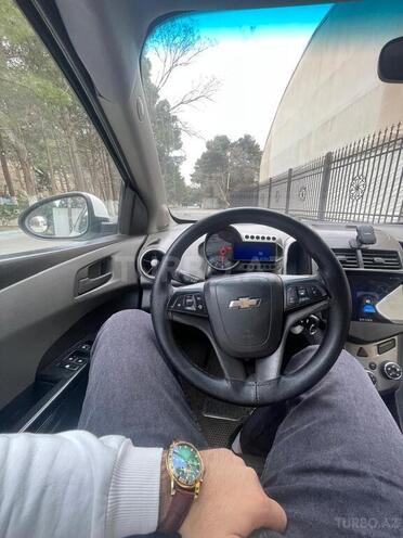 Chevrolet Aveo-5