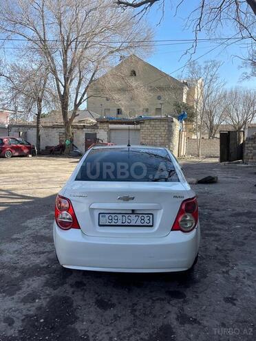 Chevrolet Aveo-12