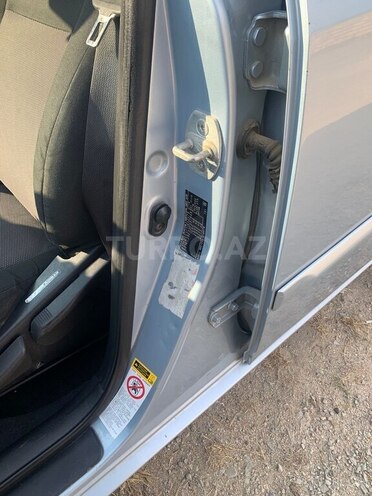 Toyota Corolla 2006, 280,000 km - 1.4 l - Sumqayıt