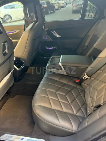 BMW 740-13
