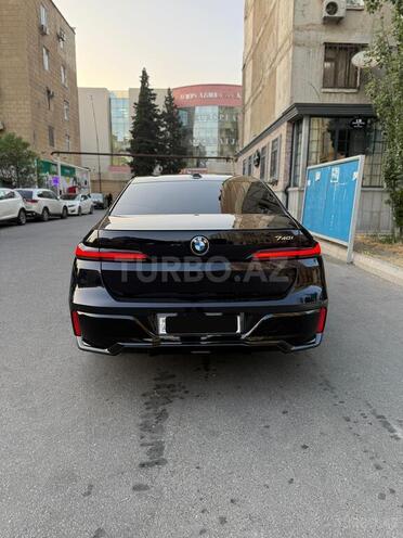 BMW 740-4