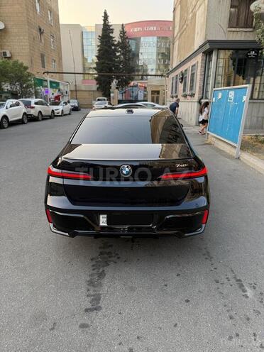 BMW 740-7