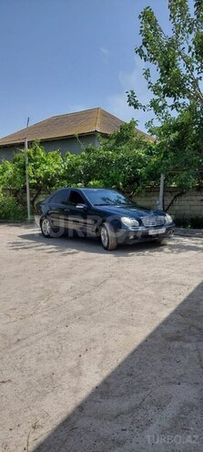 Mercedes C 240 2001, 300,000 km - 2.6 l - Salyan