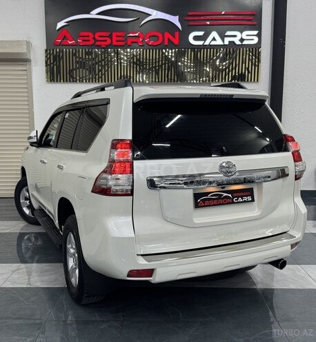 Toyota Land Cruiser Prado-11
