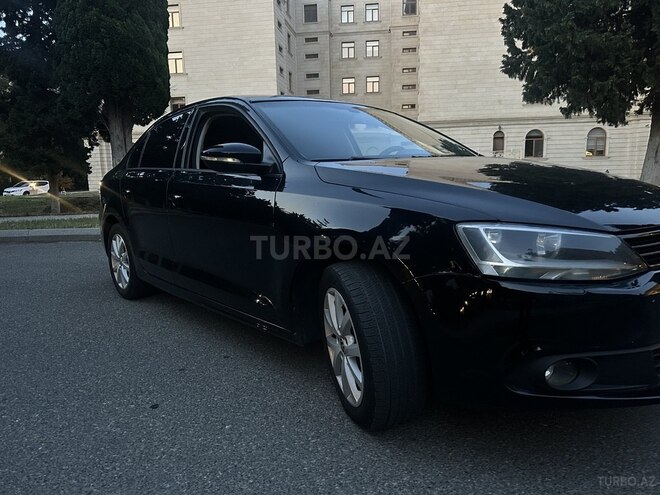 Volkswagen Jetta 2013, 200,000 km - 2.0 l - Bakı