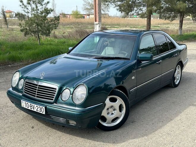 Mercedes E 230 1996, 490,000 km - 2.3 l - Salyan