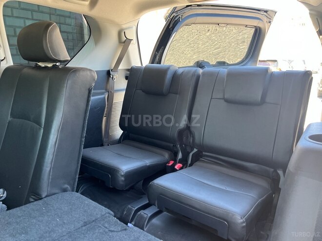 Toyota Land Cruiser Prado-16
