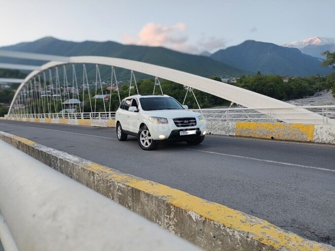 Hyundai Santa Fe 2008, 235,000 km - 2.0 l - Şəki