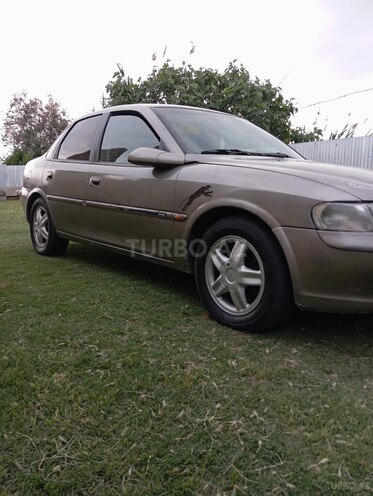 Opel Vectra 1997, 469,172 km - 2.0 l - Kürdəmir
