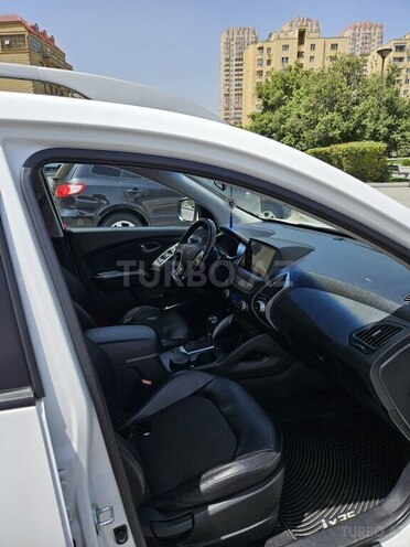 Hyundai ix35 2014, 180,000 km - 2.0 l - Bakı