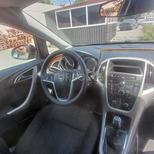 Opel Astra 2011, 222,535 km - 1.4 l - Gəncə