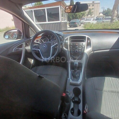 Opel Astra 2011, 222,535 km - 1.4 l - Gəncə