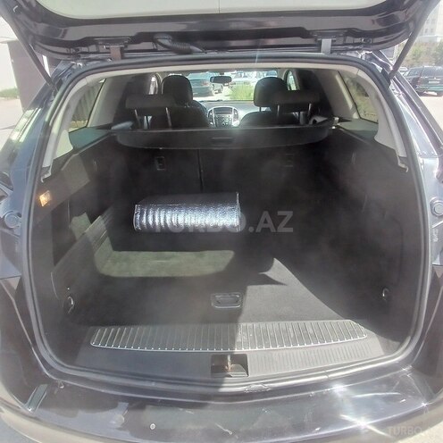 Opel Astra 2011, 222,535 km - 1.4 l - Gəncə