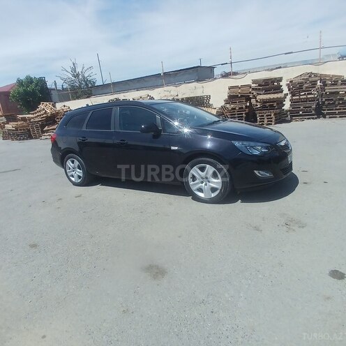 Opel Astra 2011, 222,535 km - 1.4 l - Gəncə