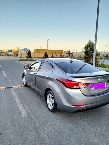 Hyundai Avante-5