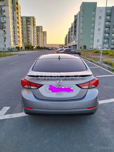 Hyundai Avante-7