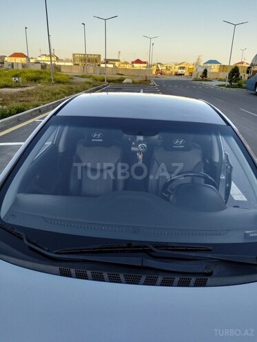 Hyundai Avante-16