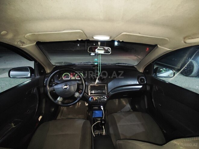 Chevrolet Aveo-5
