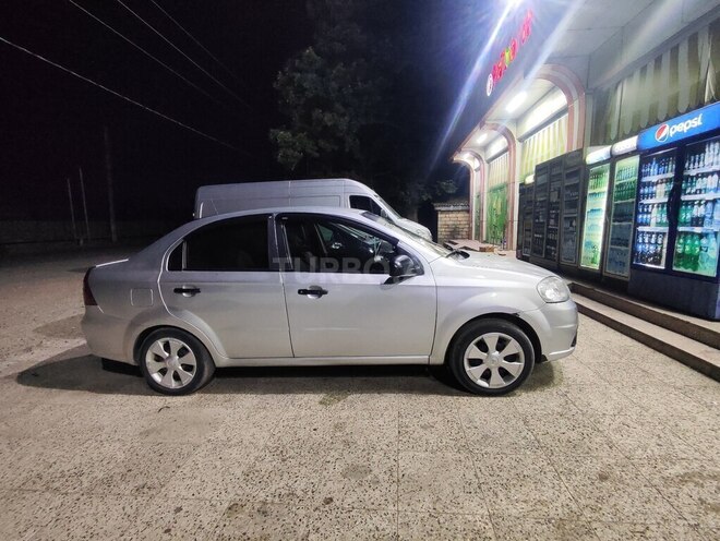 Chevrolet Aveo-2