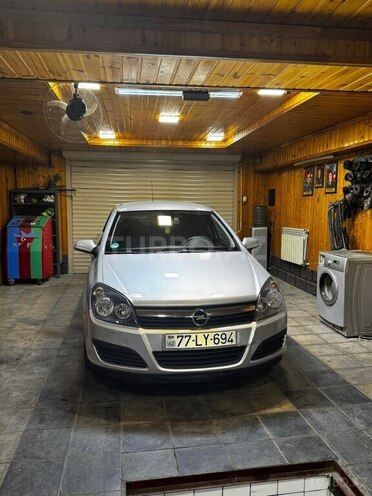 Opel Astra 2006, 218,000 km - 1.4 l - Göyçay