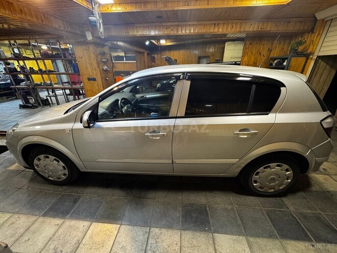 Opel Astra 2006, 218,000 km - 1.4 l - Göyçay