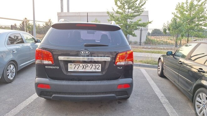 Kia Sorento 2010, 177,000 km - 2.0 l - Bakı