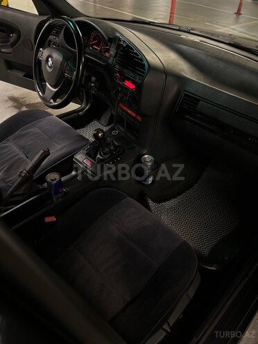 BMW 325 1994, 290,000 km - 2.5 л - Bakı