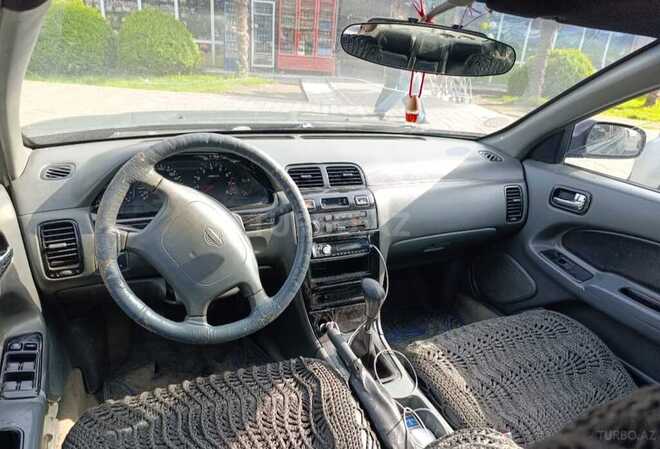 Nissan Maxima 1998, 518,281 km - 3.0 л - Qax
