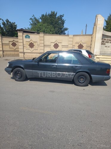 Mercedes  1991, 425,870 km - 2.0 л - Biləsuvar