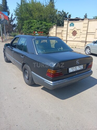 Mercedes  1991, 425,870 km - 2.0 л - Biləsuvar