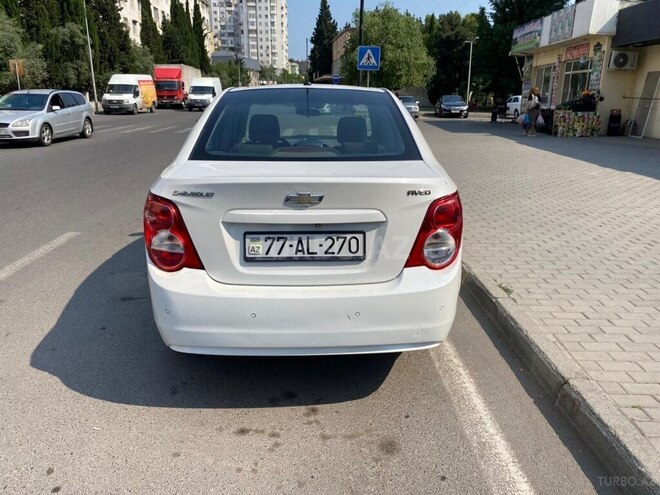 Chevrolet Aveo-4