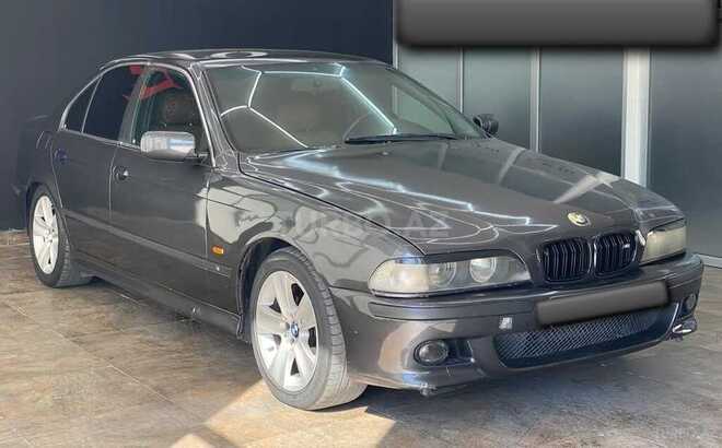 BMW 528 1997, 373,000 km - 2.8 л - Naxçıvan