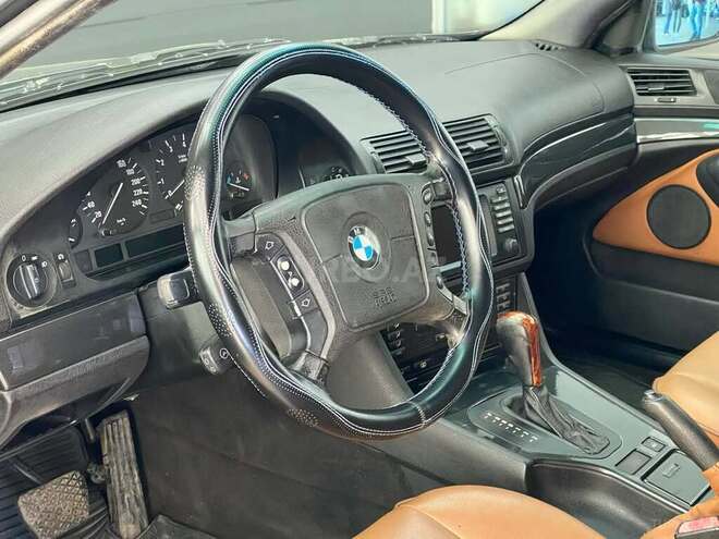 BMW 528 1997, 373,000 km - 2.8 л - Naxçıvan
