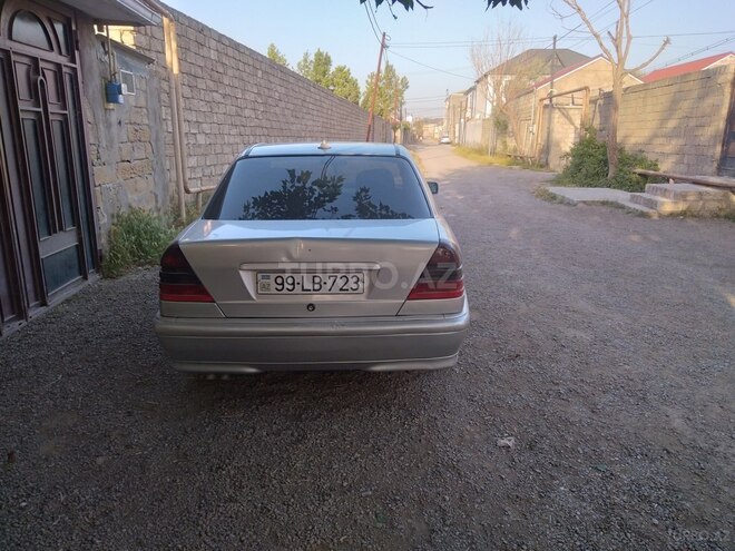 Mercedes C 240 1999, 322,784 km - 2.4 l - Bakı
