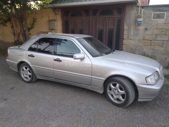 Mercedes C 240 1999, 322,784 km - 2.4 l - Bakı