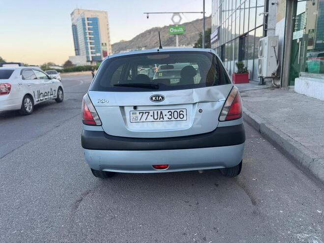Kia Rio 2006, 300,000 km - 1.4 l - Bakı