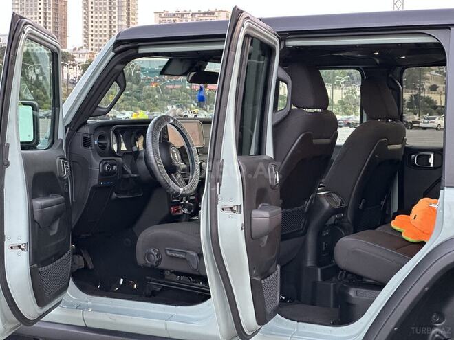 Jeep Wrangler-19